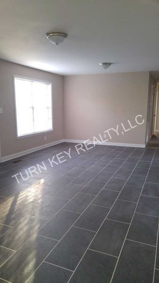 735 Francis St - Photo 4 of 8