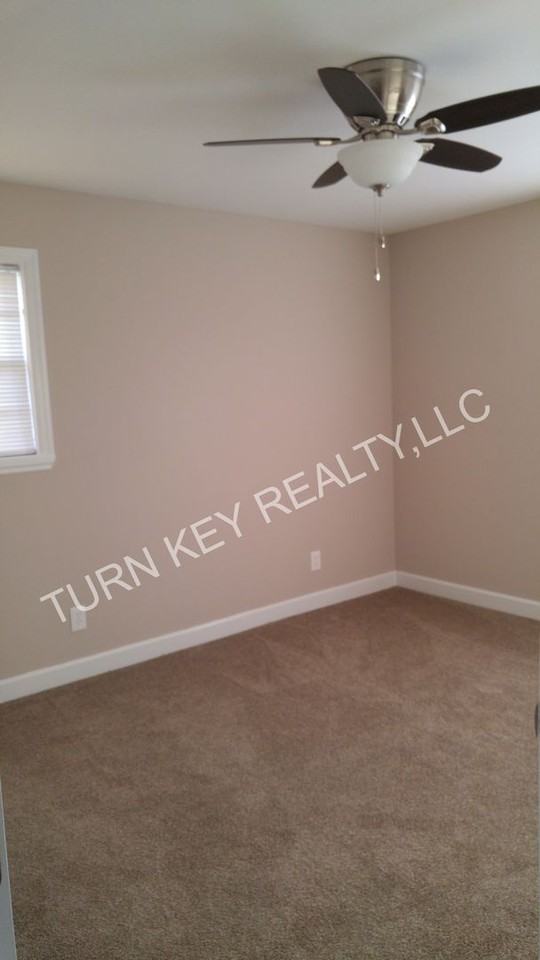 735 Francis St - Photo 5 of 8