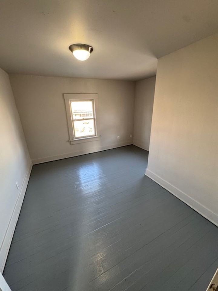 4021 Lafayette St - Photo 5 of 9