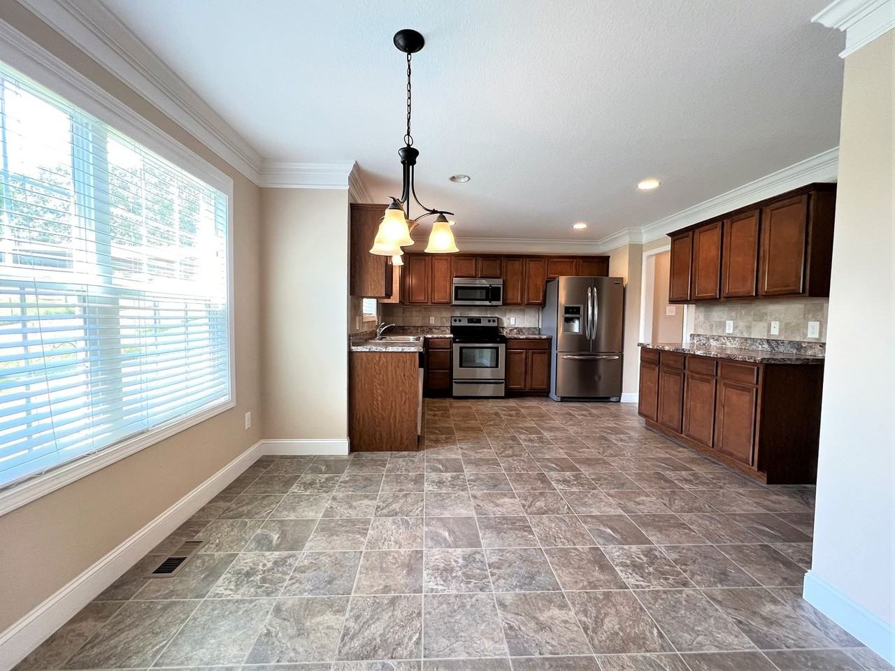 7629 Asher Ln - Photo 5 of 26