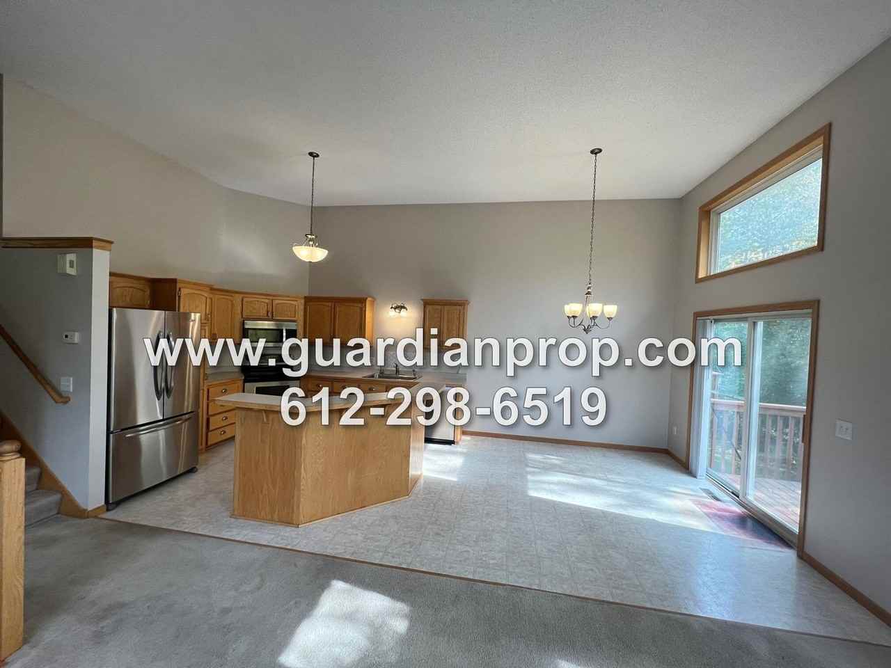 22399 Evergreen Cir - Photo 3 of 18