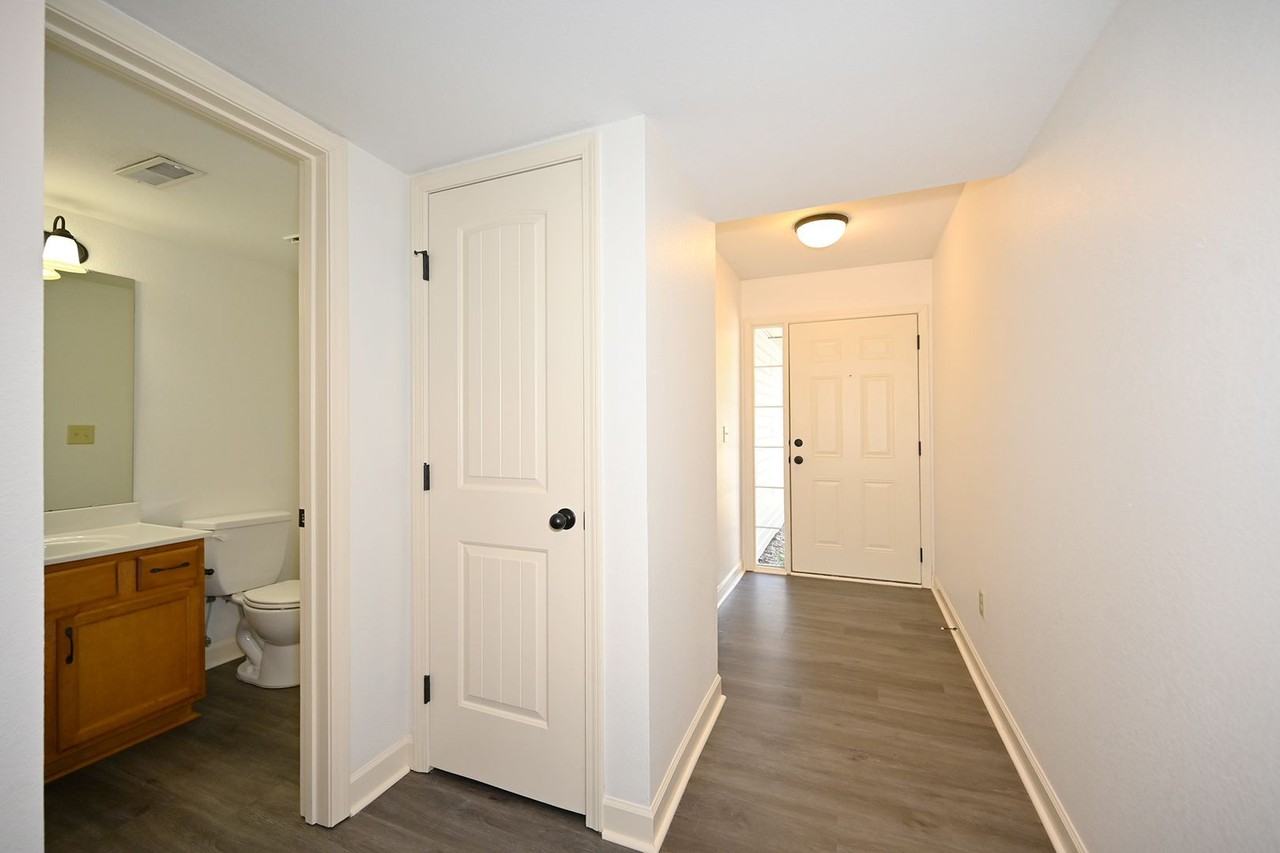 13771 Post Oak Ln - Photo 4 of 24