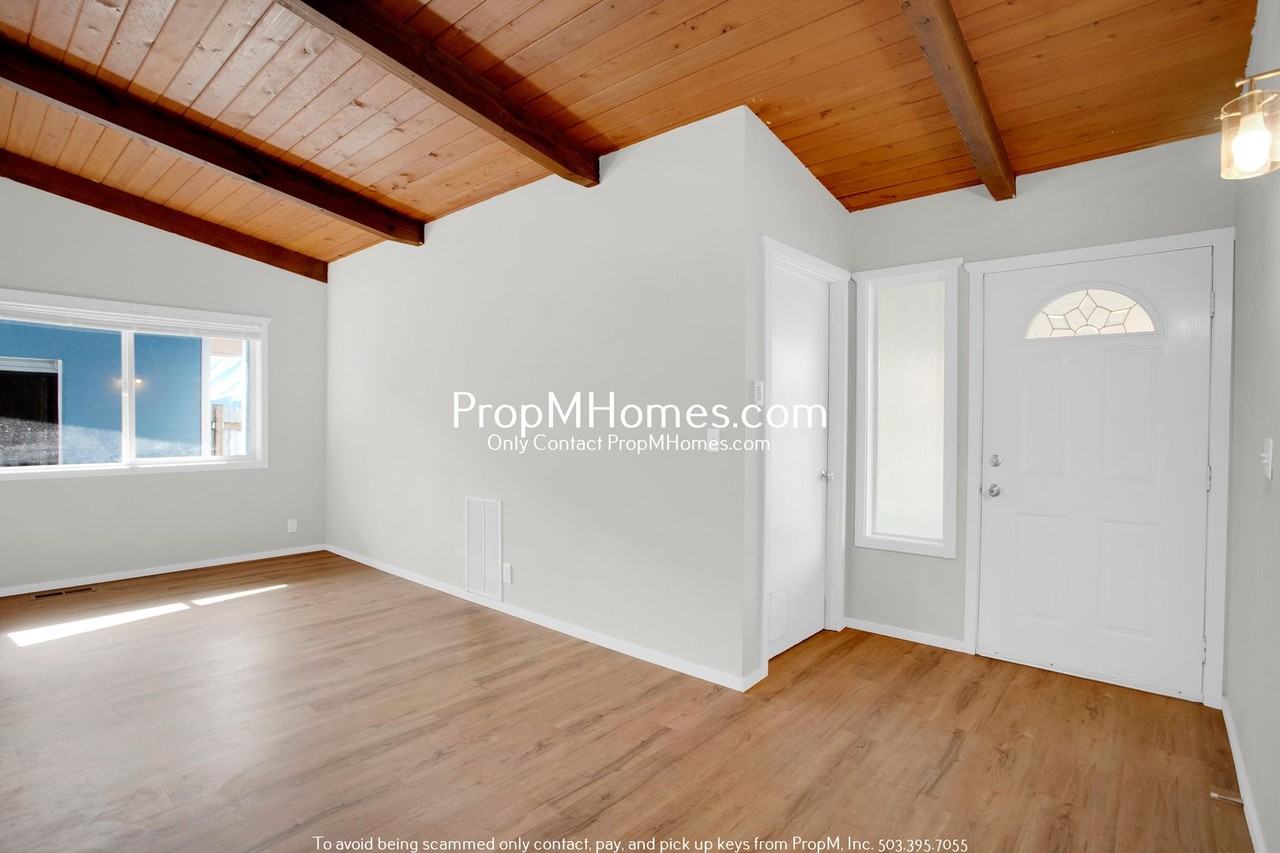 4590 Sw 160th Ave - Photo 2 of 26