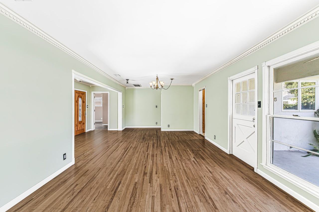 6749 E Stearns St - Photo 4 of 18