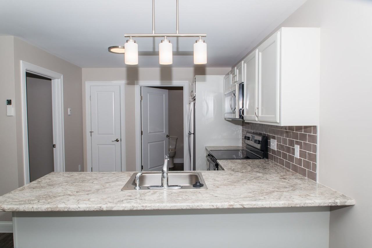 69A Premier Dr - Photo 6 of 14