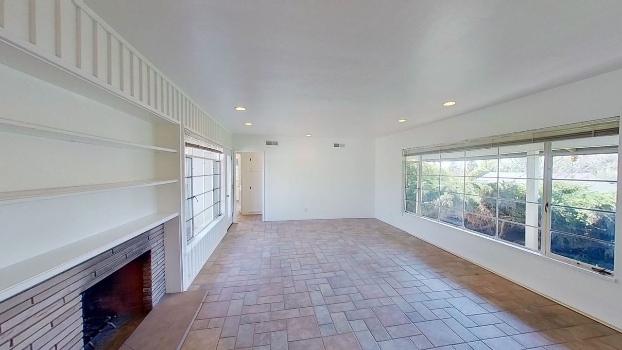 716 Calle Palo Colorado - Photo 5 of 16