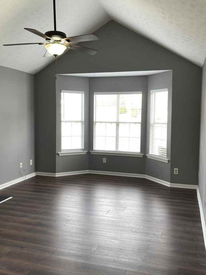 112 Harvard Dr - Photo 3 of 21