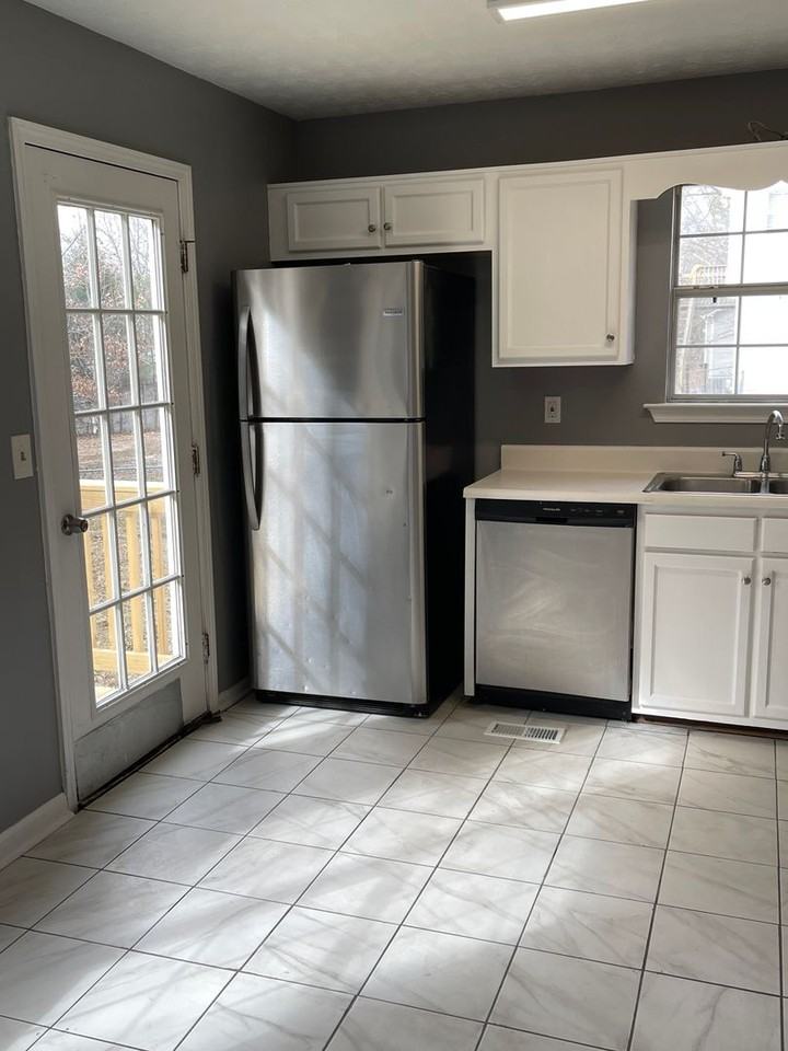 112 Harvard Dr - Photo 6 of 21