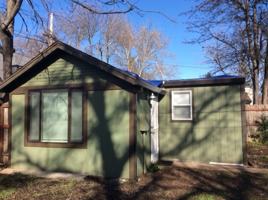 featured image of 1178 E 8th St