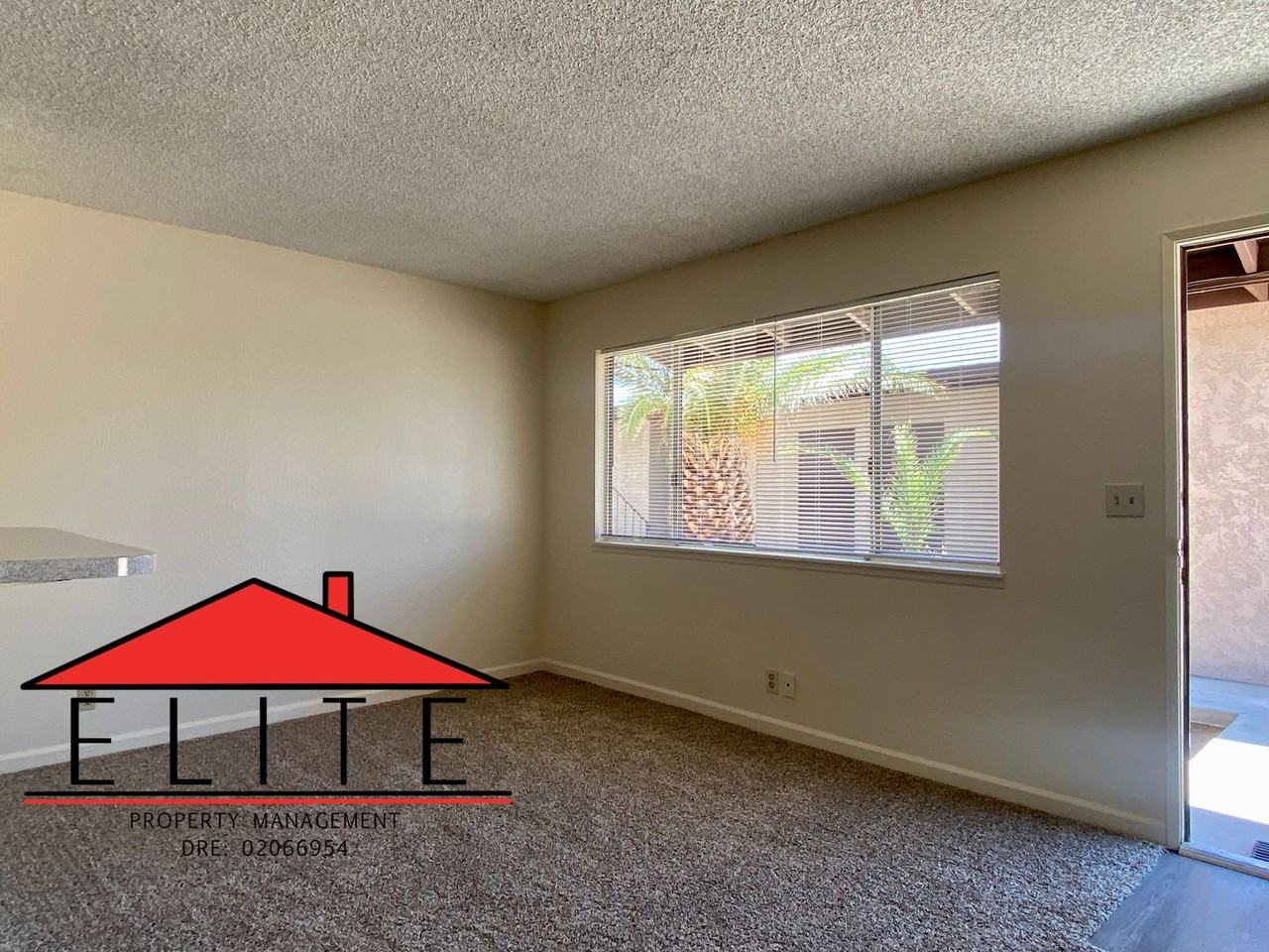 645 E Ridgecrest Blvd - Photo 5 of 13