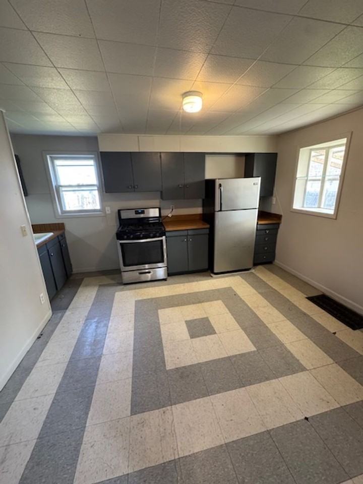 2729 New Haven Ave - Photo 3 of 9