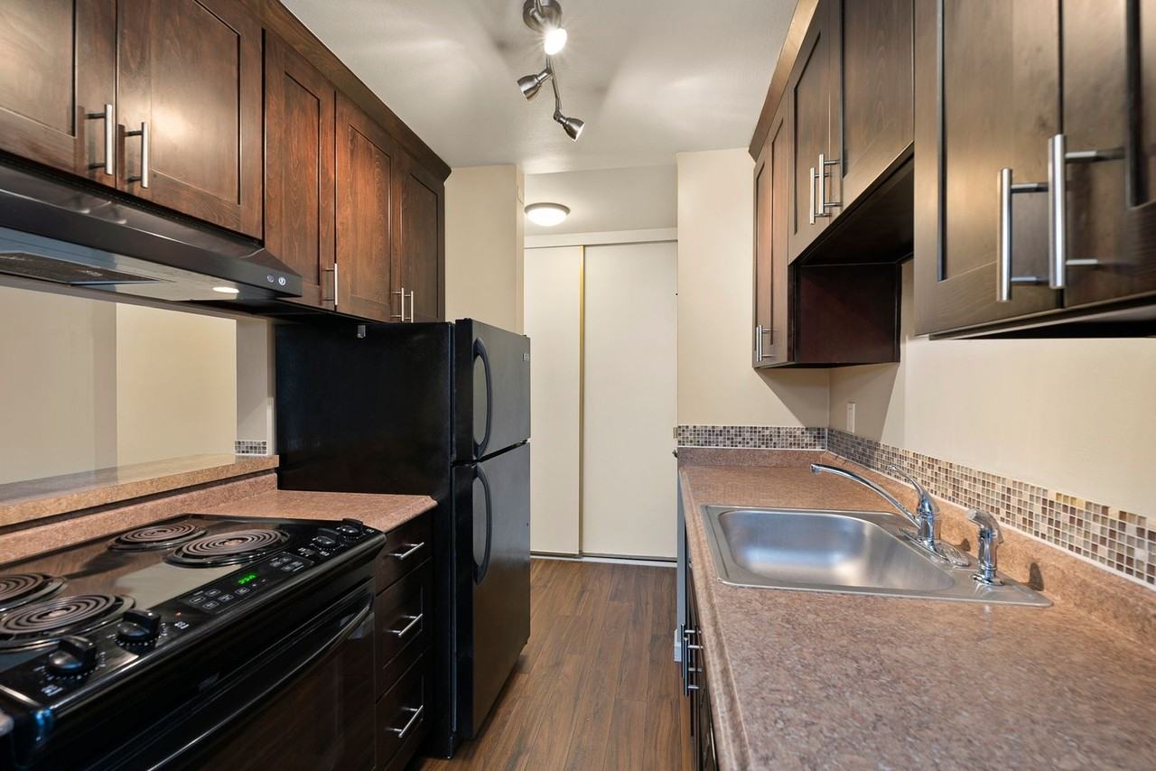 Kenmark - Photo 2 of 36