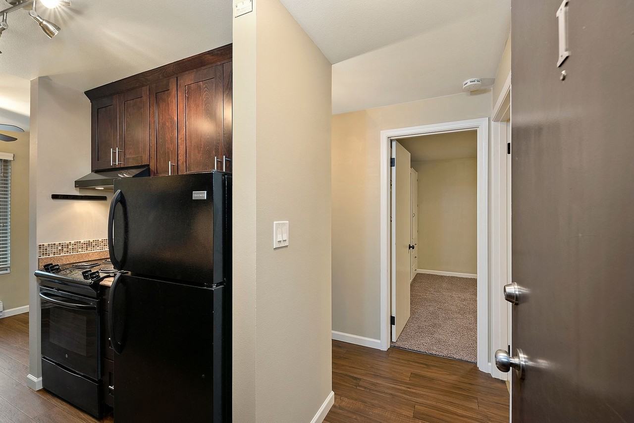 Kenmark - Photo 7 of 36