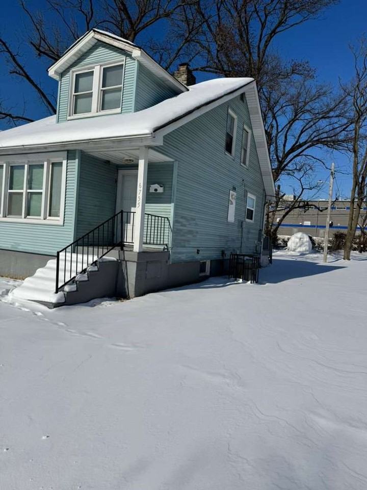 6755 Schofield Pl - Photo 2 of 10