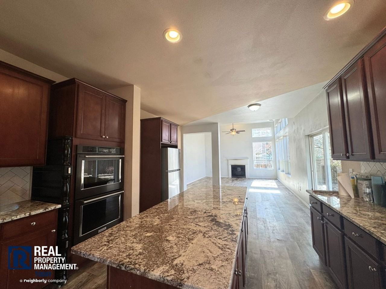 4788 Okanogan Dr Se - Photo 7 of 14