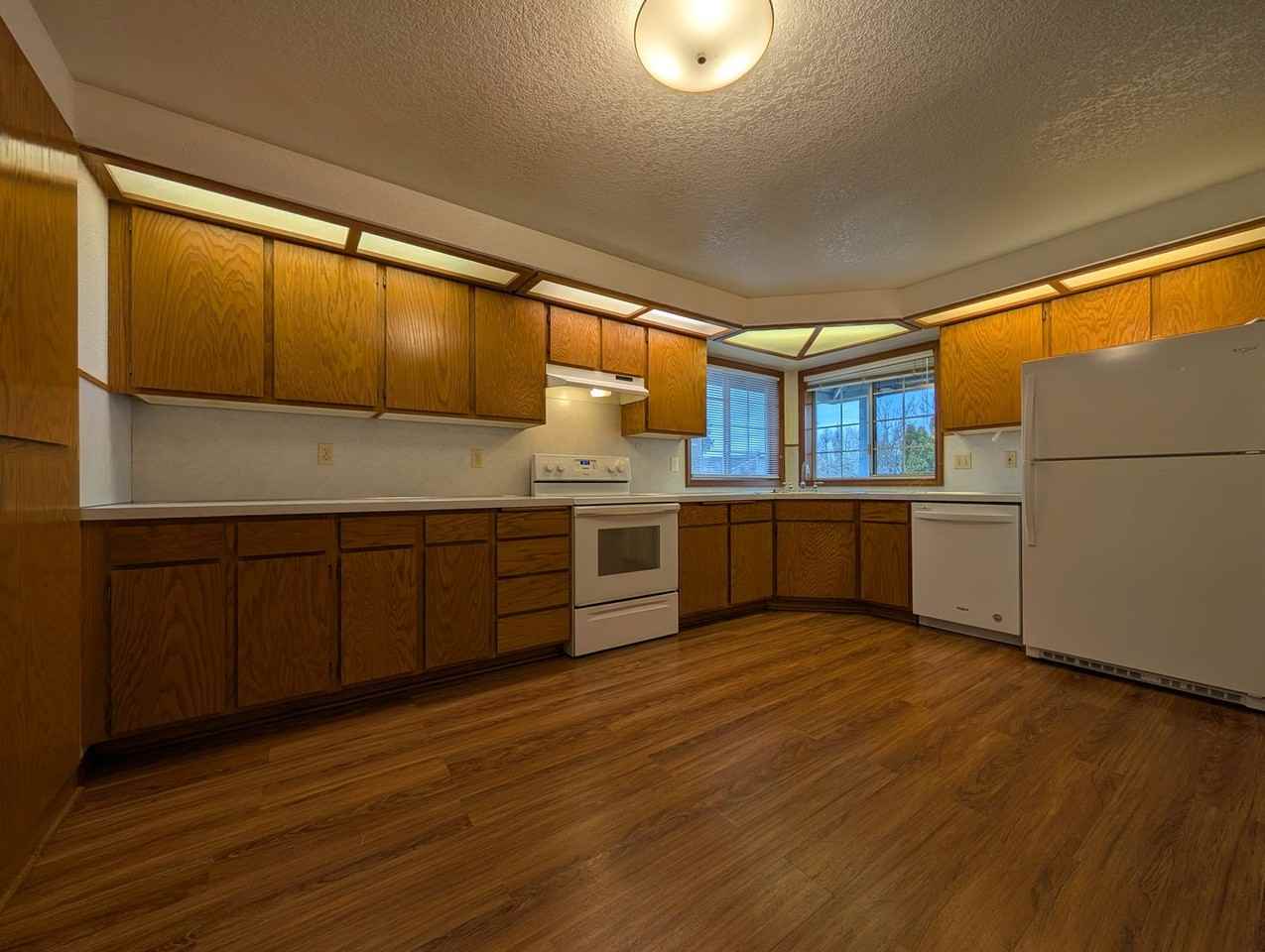 1201 R St #3 - Photo 6 of 13