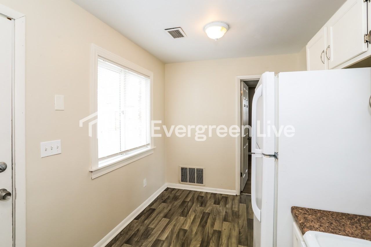 2574 Belhaven Dr - Photo 6 of 15