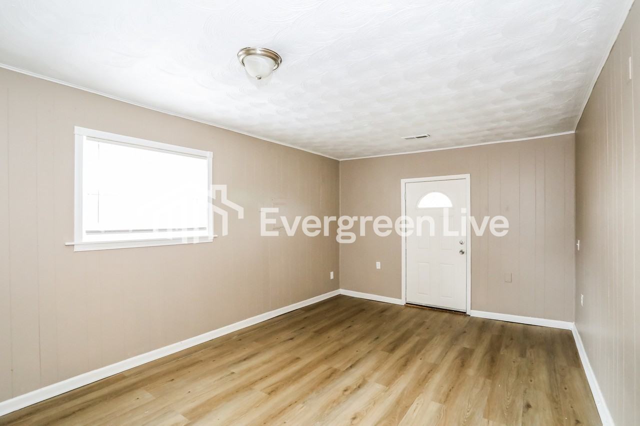 2574 Belhaven Dr - Photo 7 of 15