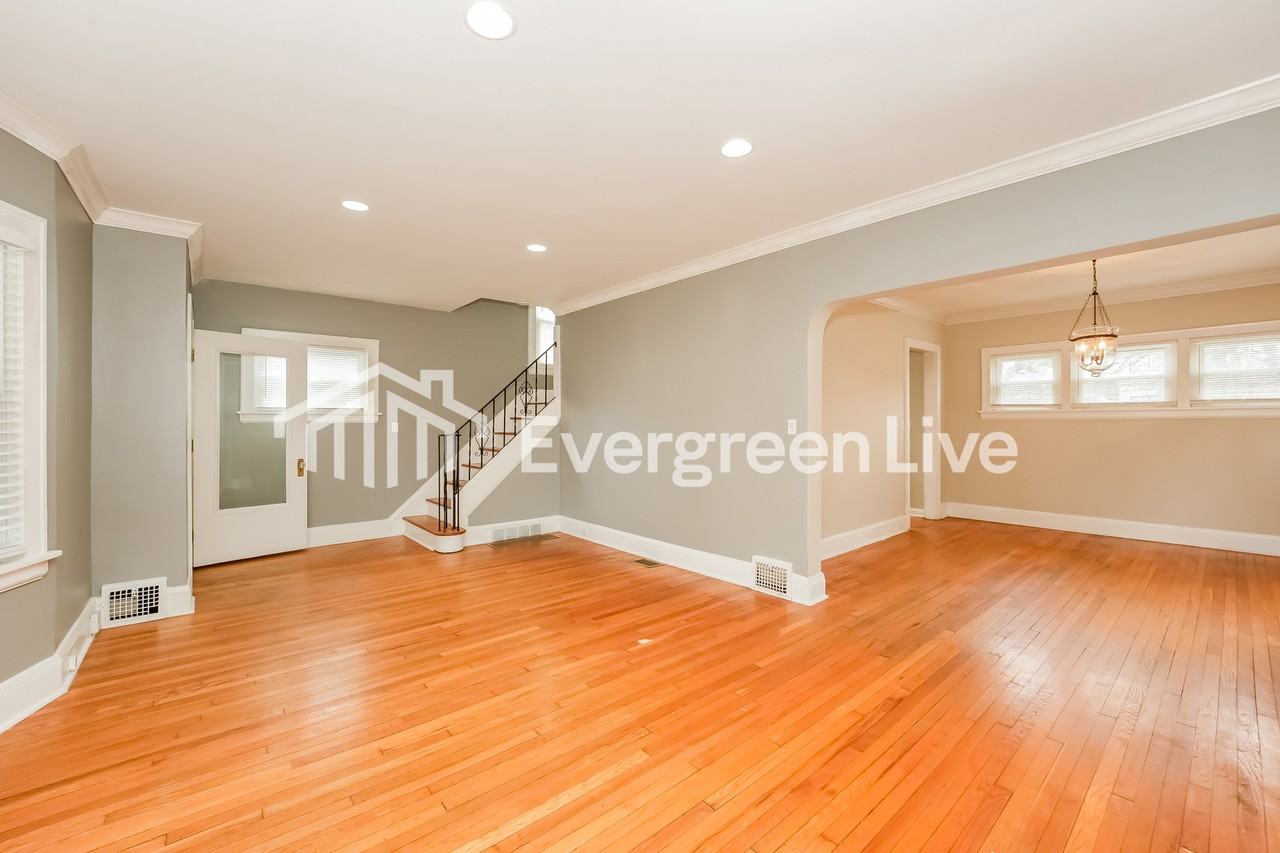 3406 Beechwood Ave - Photo 3 of 15