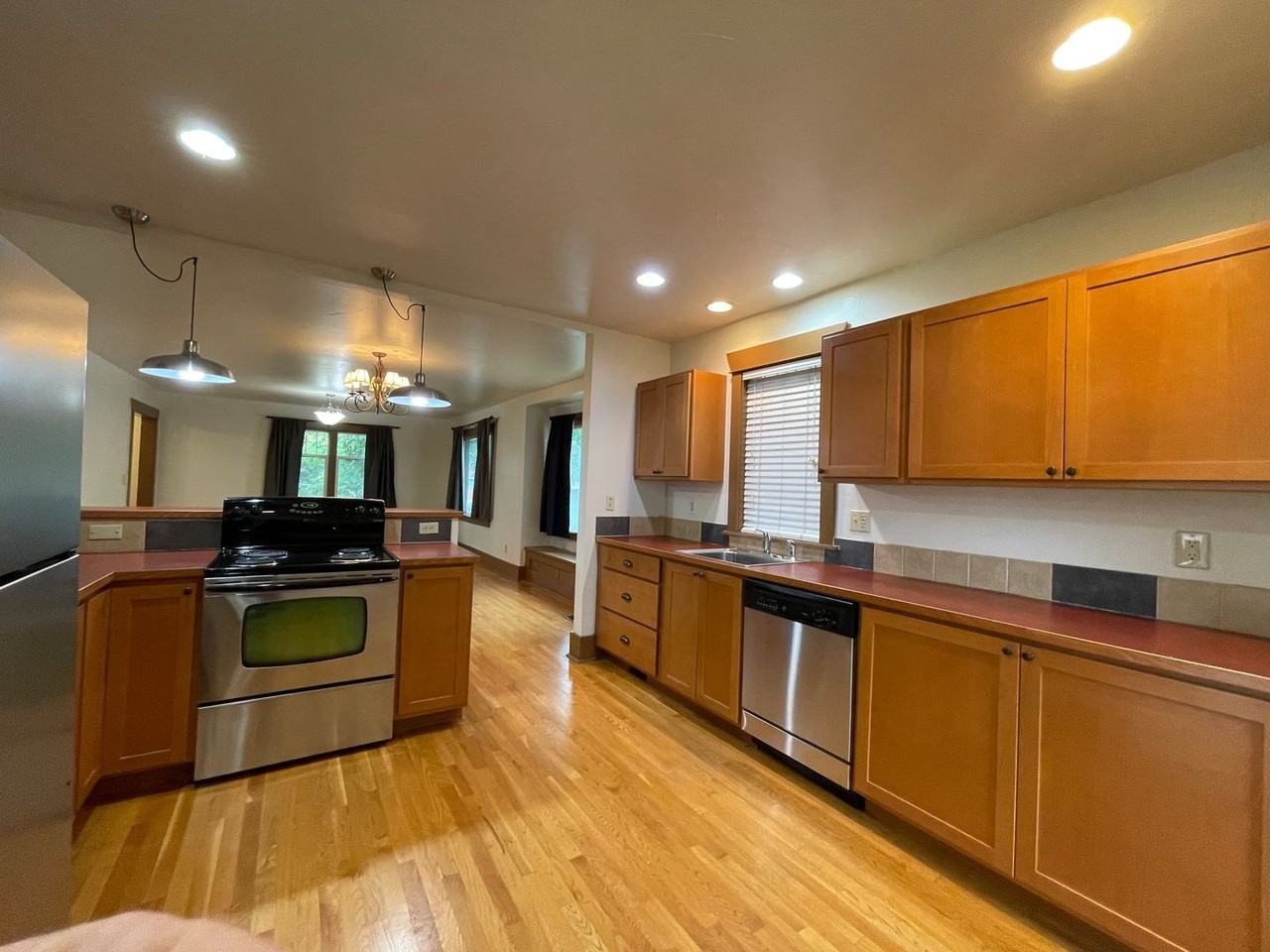 1201 E Baldwin Ave - Photo 2 of 19