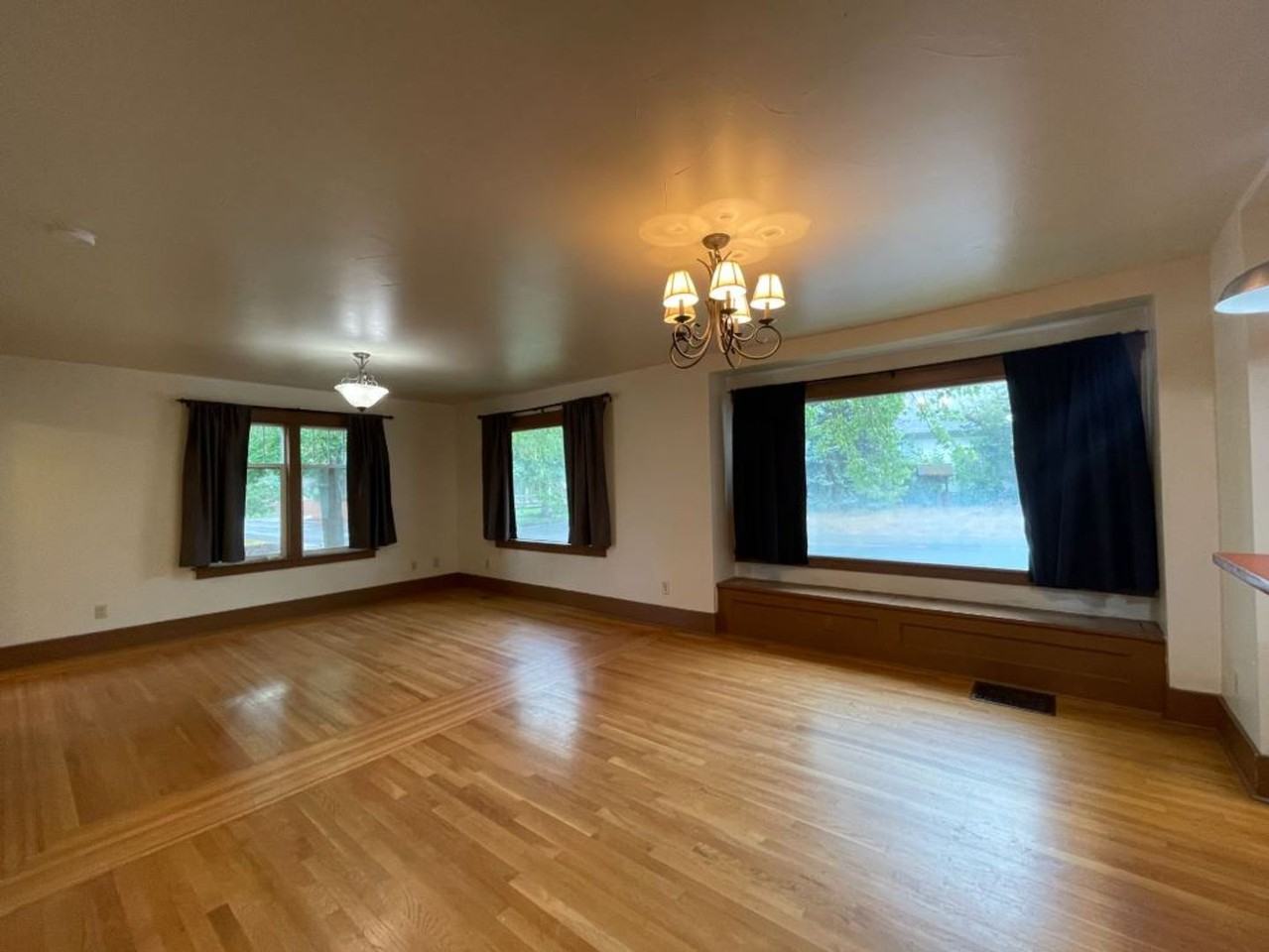 1201 E Baldwin Ave - Photo 4 of 19