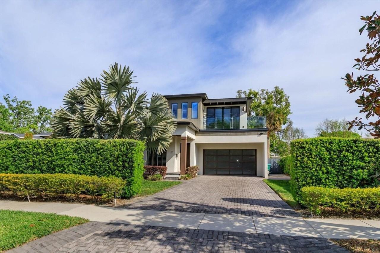 1441 Oneco Ave - Photo 2 of 35