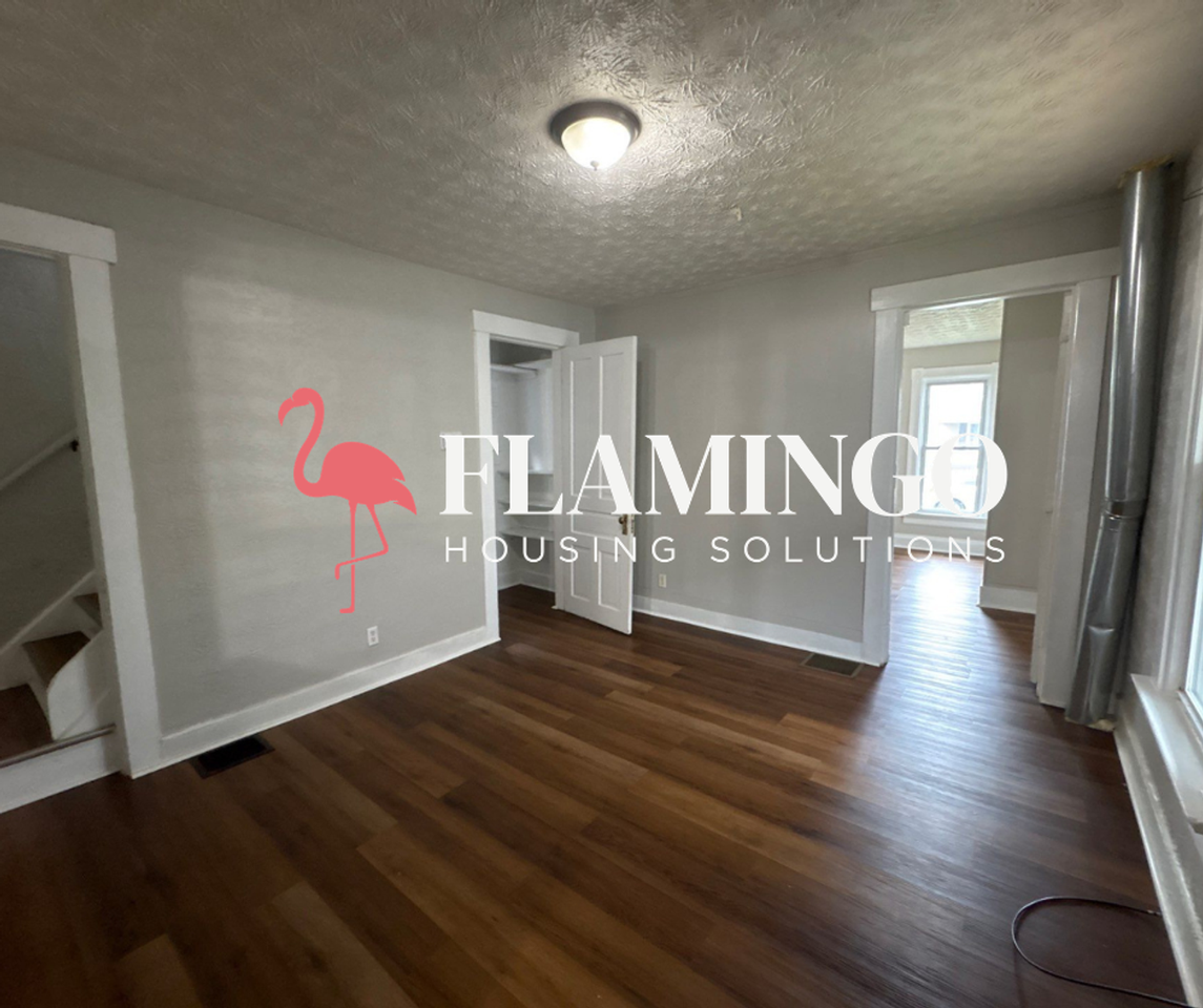 173 Baltimore St - Photo 2 of 18