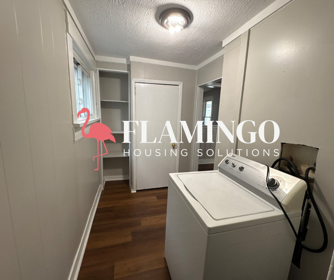 173 Baltimore St - Photo 7 of 18