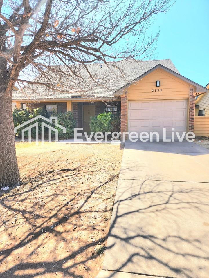 2135 Tesuque Ct - Photo 2 of 4
