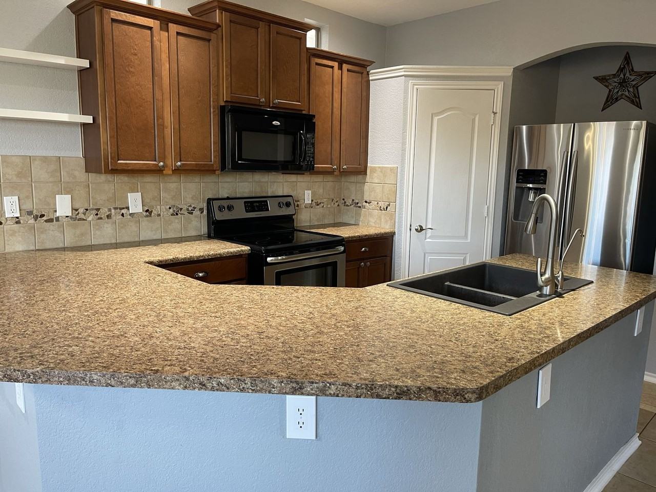 1207 Nicholas Mnr - Photo 3 of 24