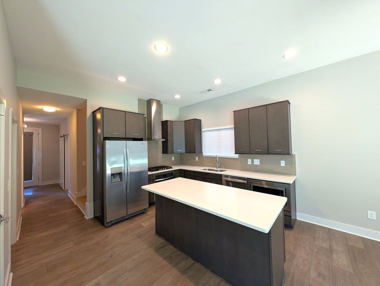 1632 Longfellow St - Photo 3 of 36