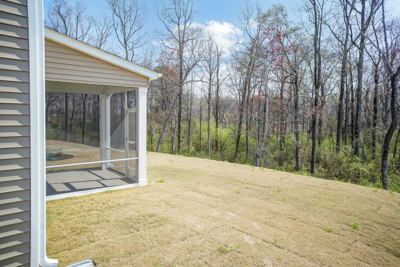 611 Roy Adams Rd - Photo 7 of 32