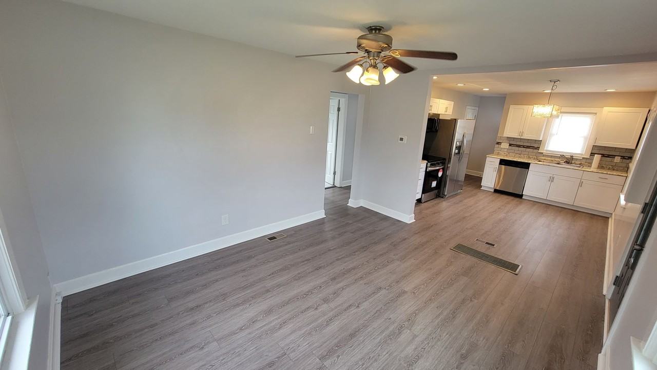 8604 Beulah Church Rd - Photo 4 of 22