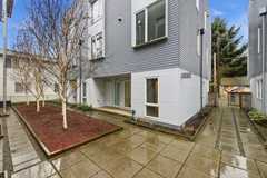 833 S Cloverdale St #A - Photo 1 of 1