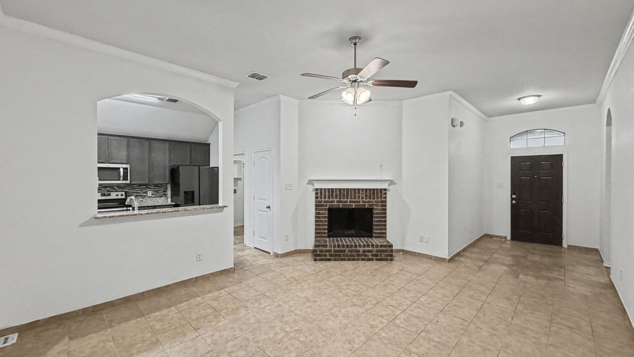 314 Rolling Meadow Dr - Photo 3 of 33