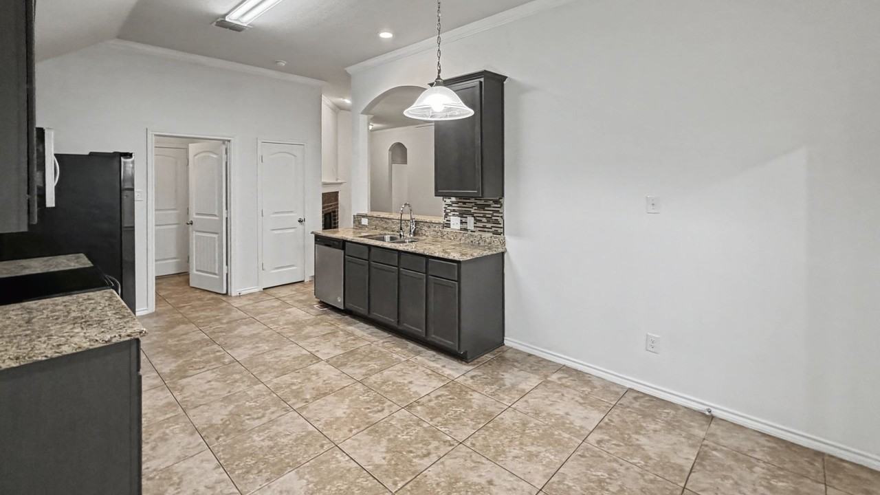 314 Rolling Meadow Dr - Photo 7 of 33