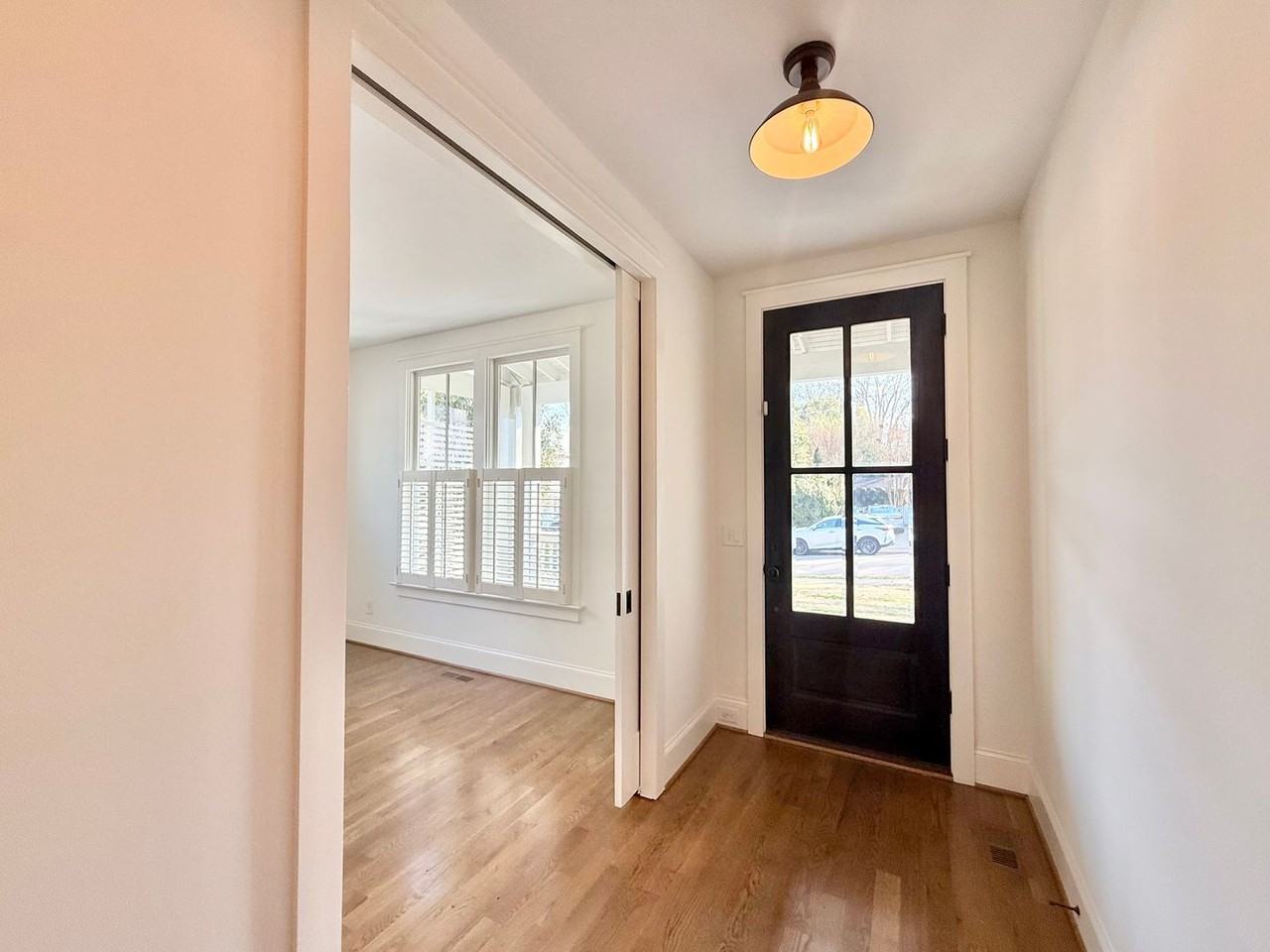 1716 Bickett Blvd - Photo 4 of 41