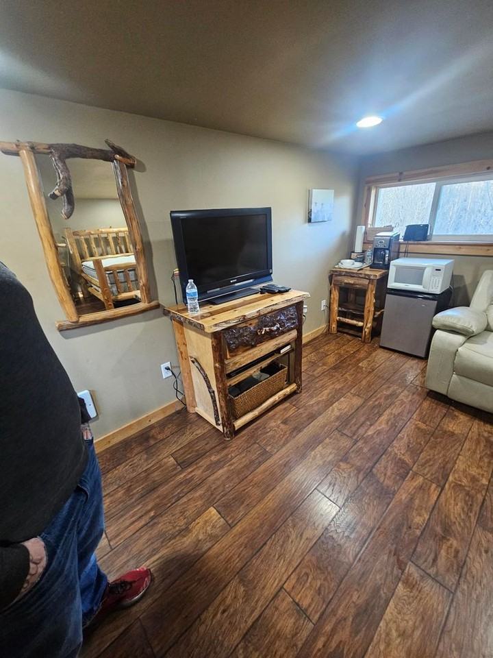 808 Us Highway 101 - Photo 3 of 6