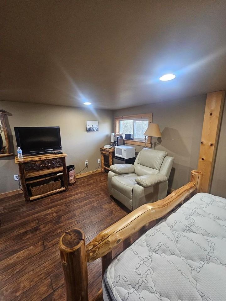 808 Us Highway 101 - Photo 6 of 6