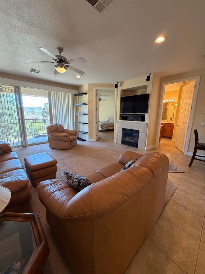 225 225 N County Lane #98 - Photo 3 of 13