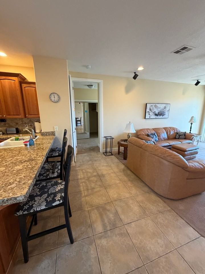 225 225 N County Lane #98 - Photo 4 of 13