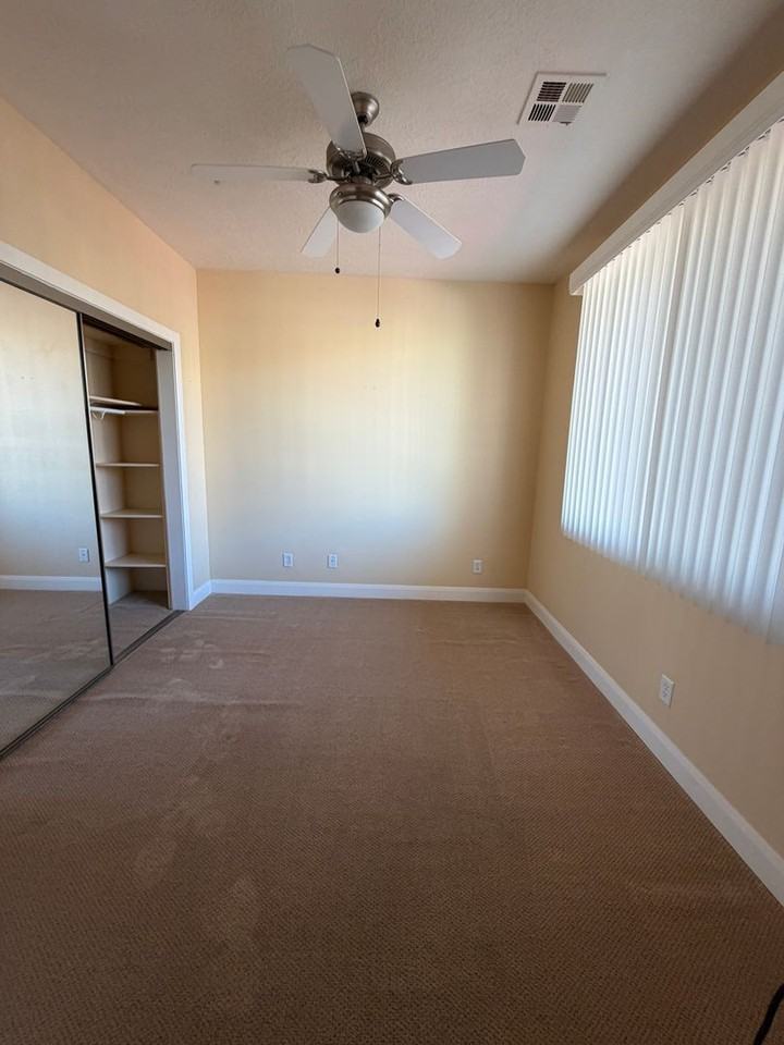 225 225 N County Lane #98 - Photo 7 of 13