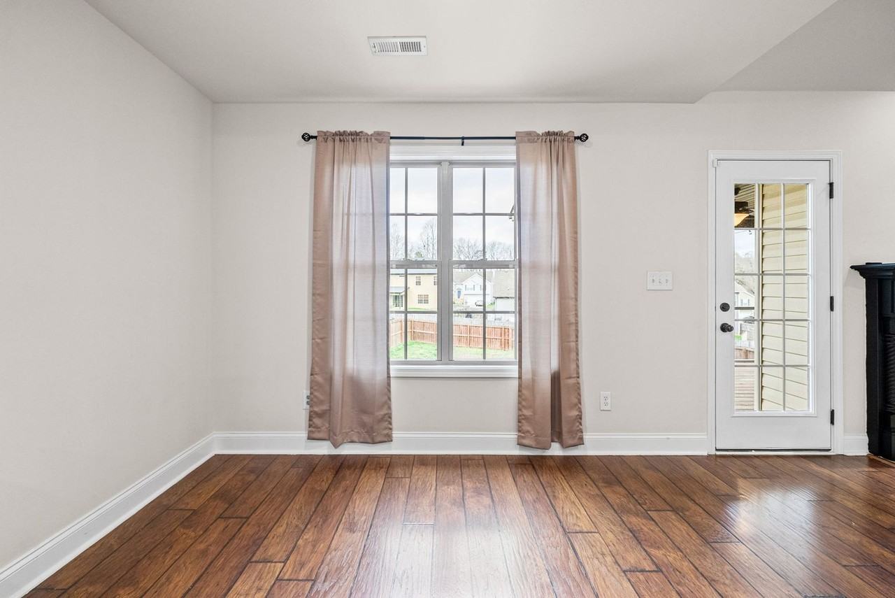 1224 Meachem Dr - Photo 7 of 29