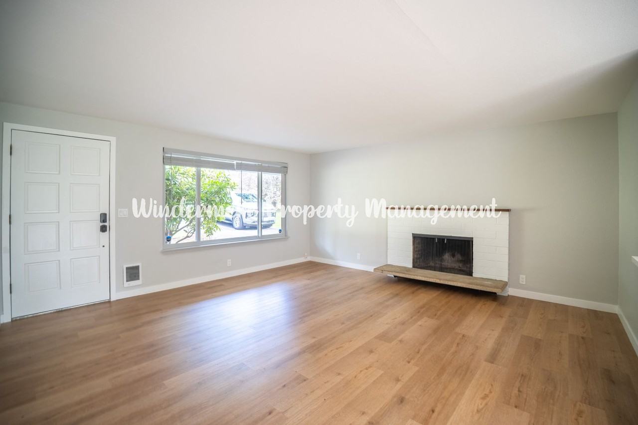 4712 71st Street Ct Nw - Photo 7 of 20