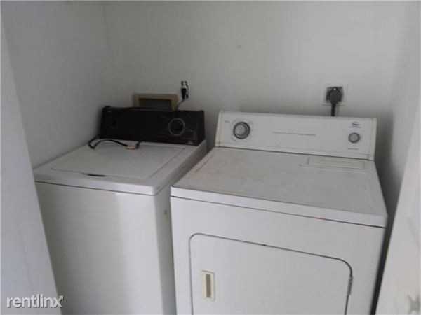 768 SW 9th St - Photo 2 of 14