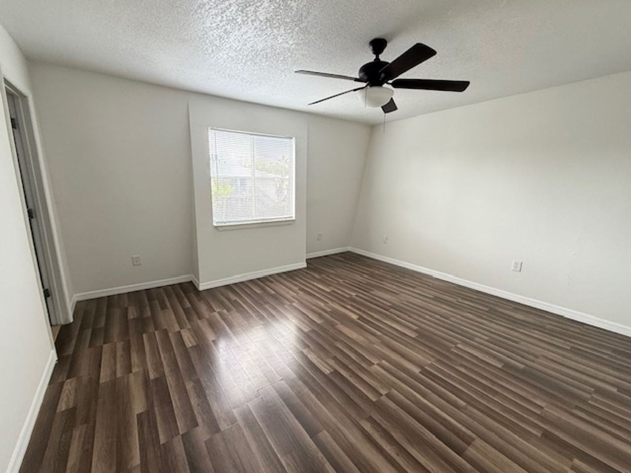 1948 Conway Rd - Photo 5 of 12