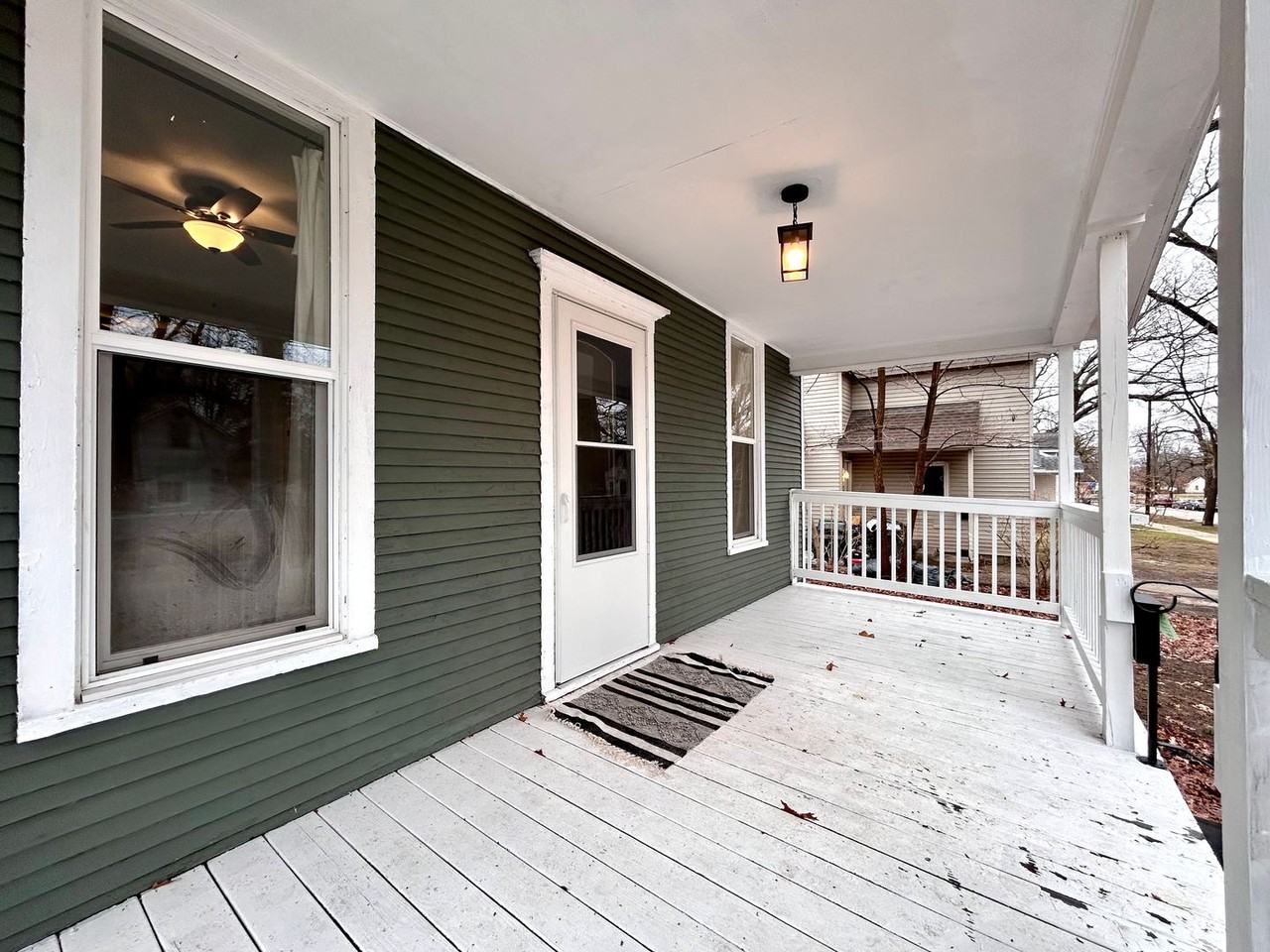 1471 Leahy St - Photo 3 of 22