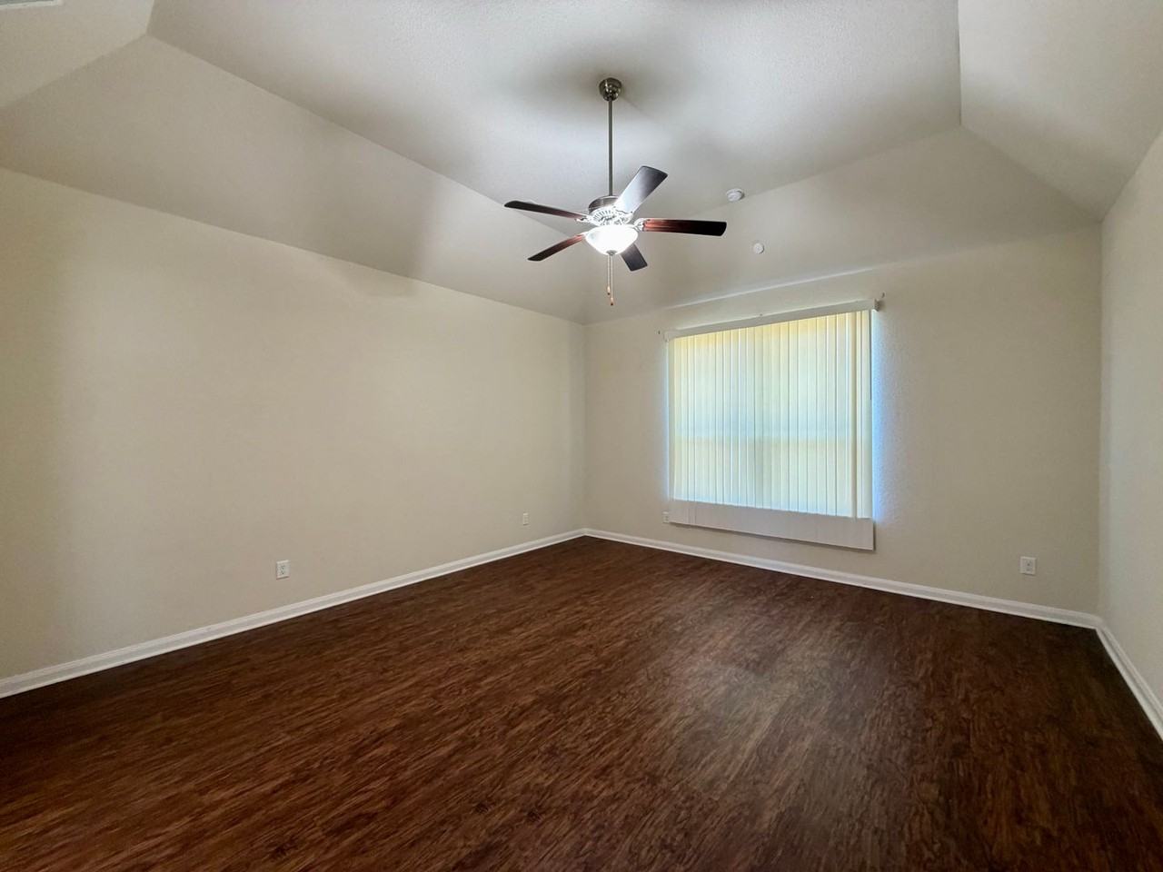 2917 Samson Dr - Photo 6 of 12