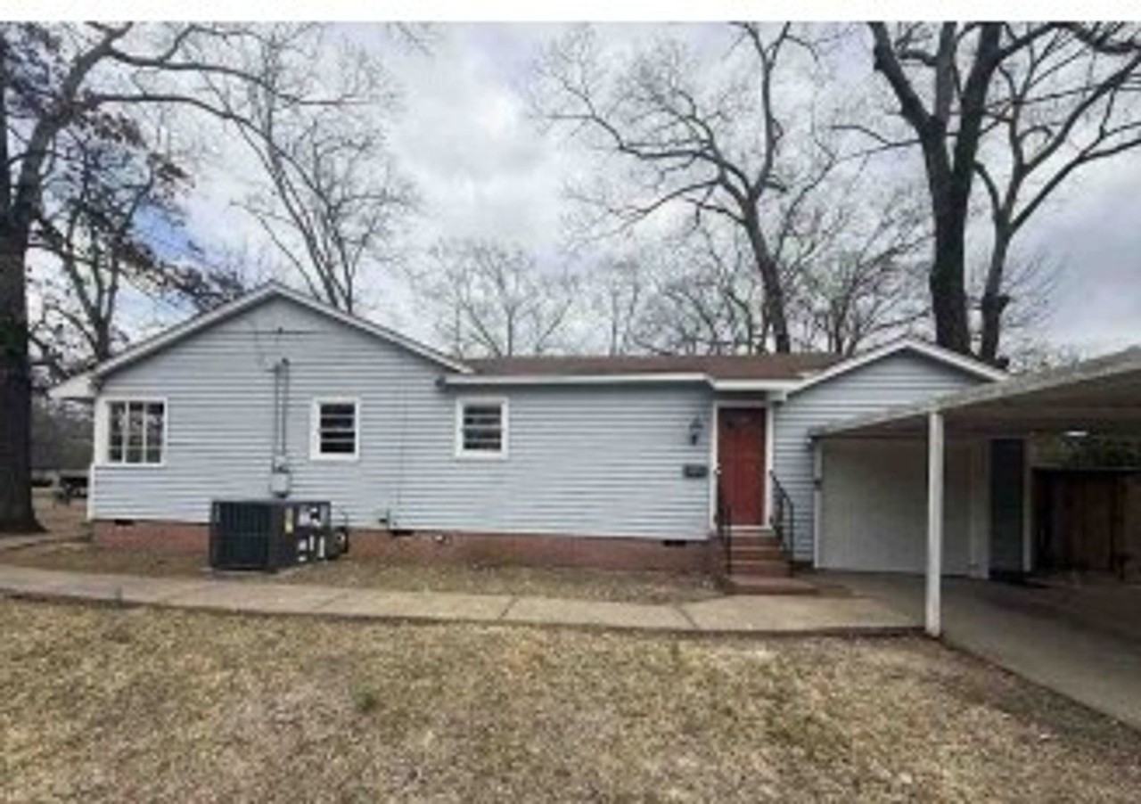 341 E Northside Dr - Photo 2 of 18