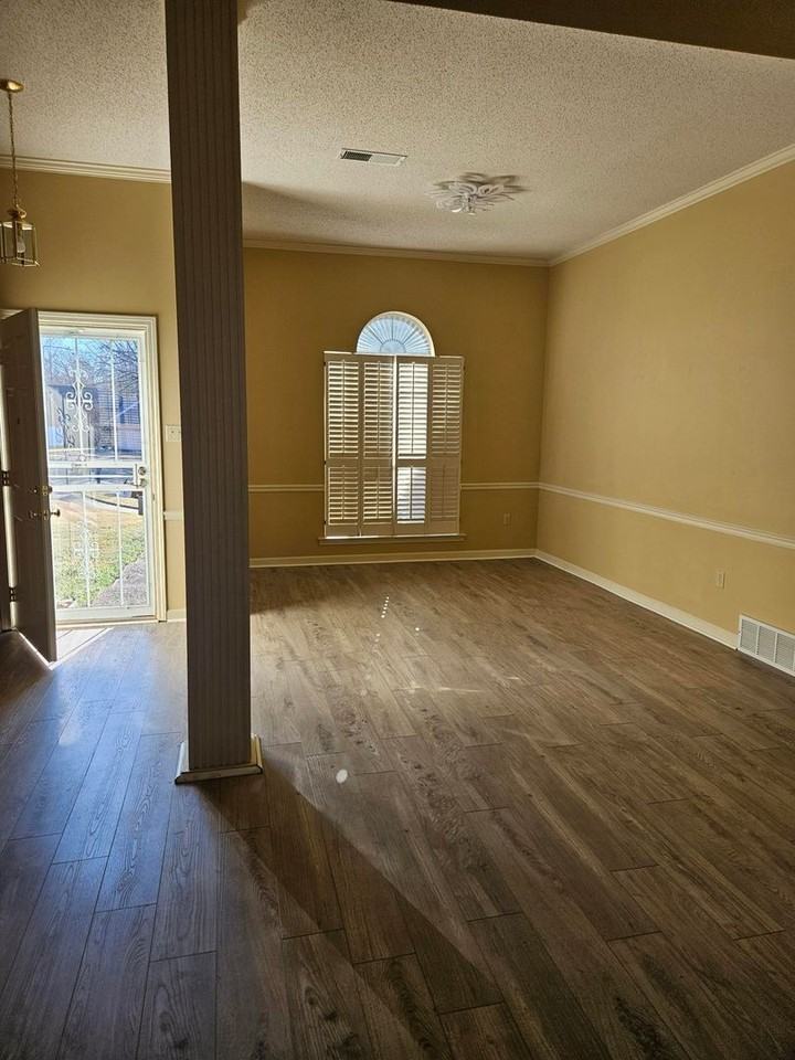 4166 Hobbs Cv - Photo 2 of 17